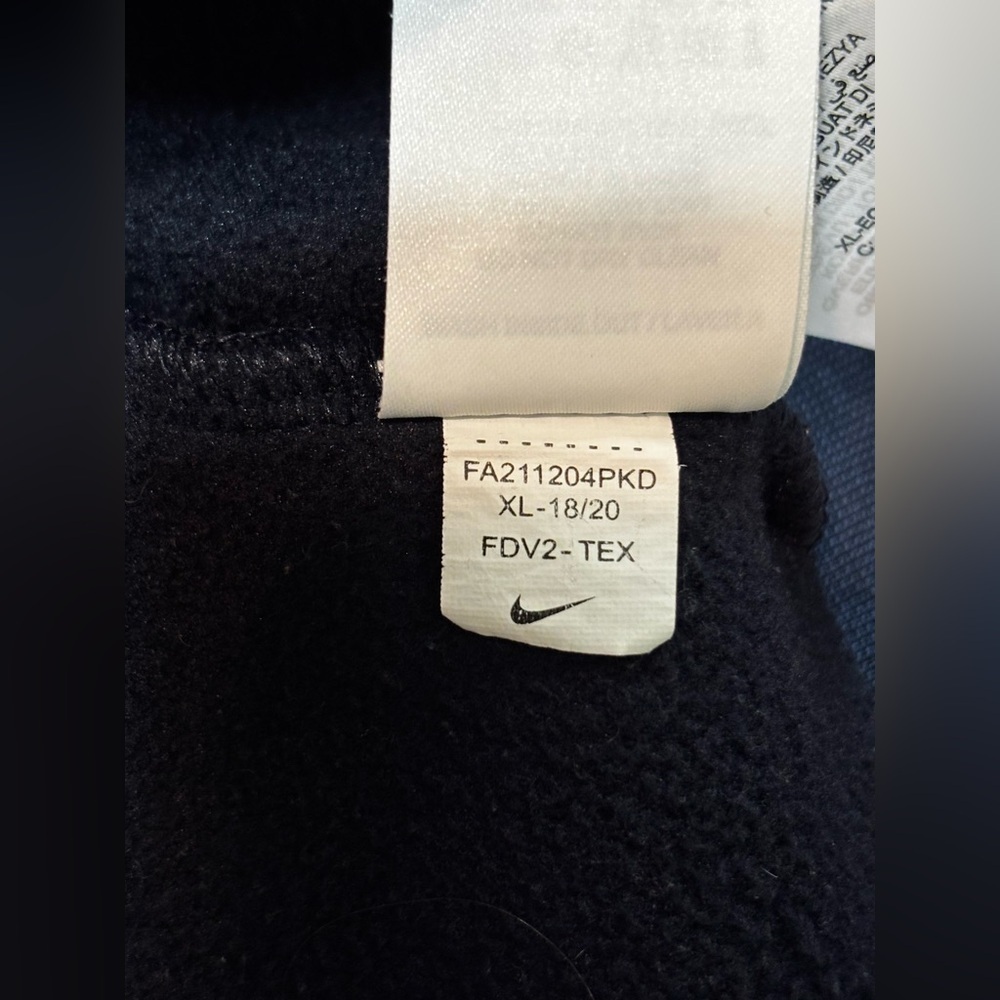 Kids Houston Texans Nike Dri Fit Hoodie - Picture 12 of 12